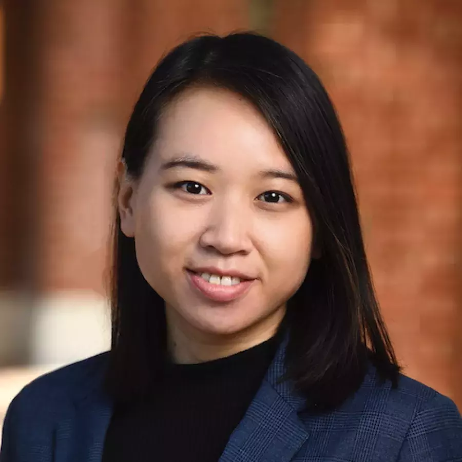 Angie Liu Headshot